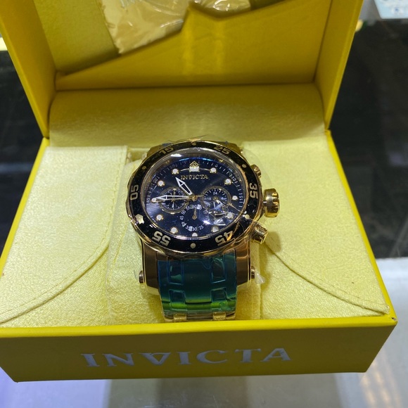 Watch - Picture 3 of 3